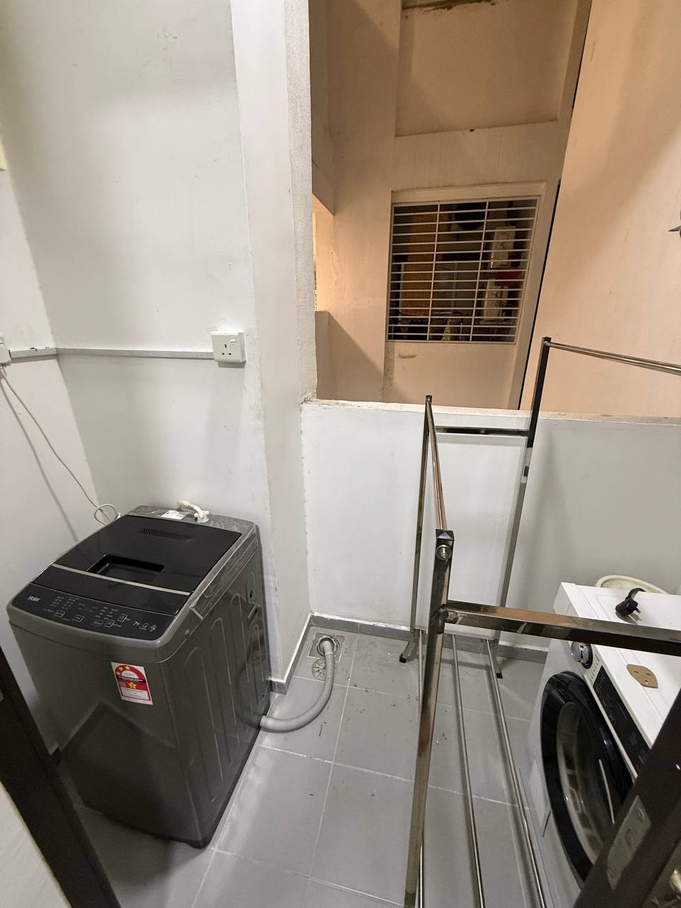 Small Room with A/C share toilet (R3) - Marina Cove B 09-01 photo 2